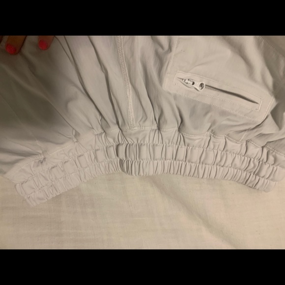 White lululemon shorts with draw string - Picture 4 of 4